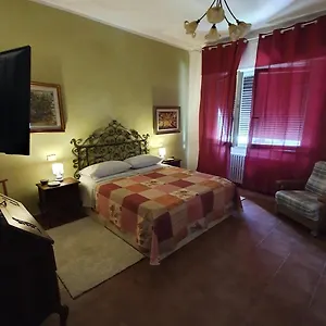 Holyfield Bed & Breakfast Sarzana